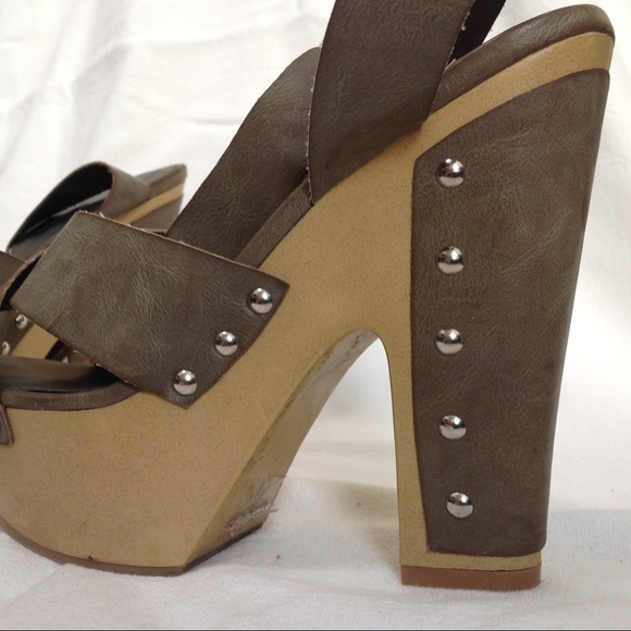 Gomax Limited Edition tan Platform sandal size 8.5 - Picture 3 of 8